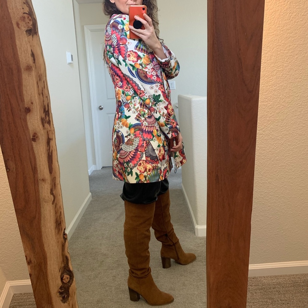 Unique floral trench coat - Picture 3 of 7